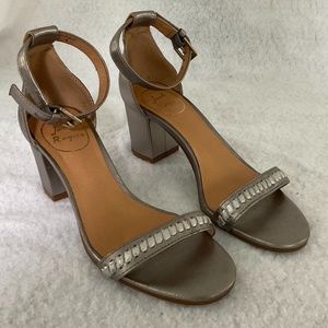 Jack Rogers pewter/silver sz 5M Sandals